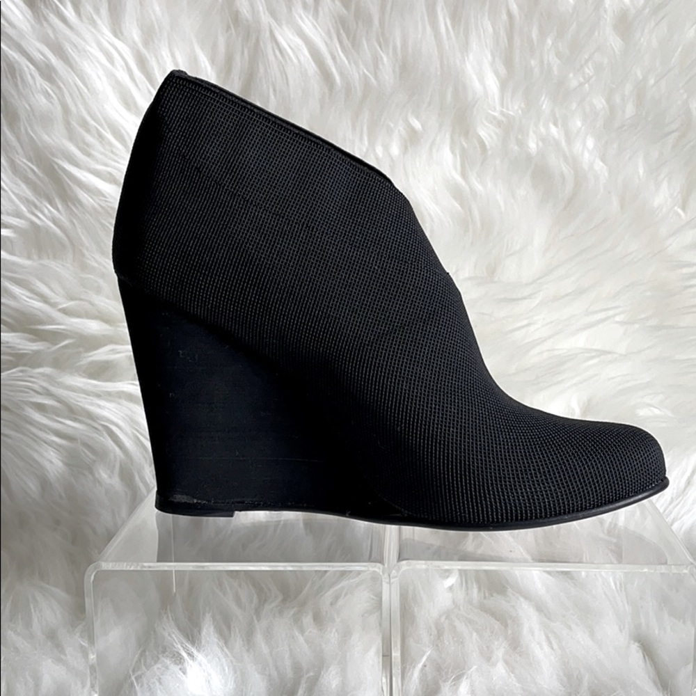 NIB ANDRE ASSOUS Blk Ankle Wedge Bootie Sz 7.5M